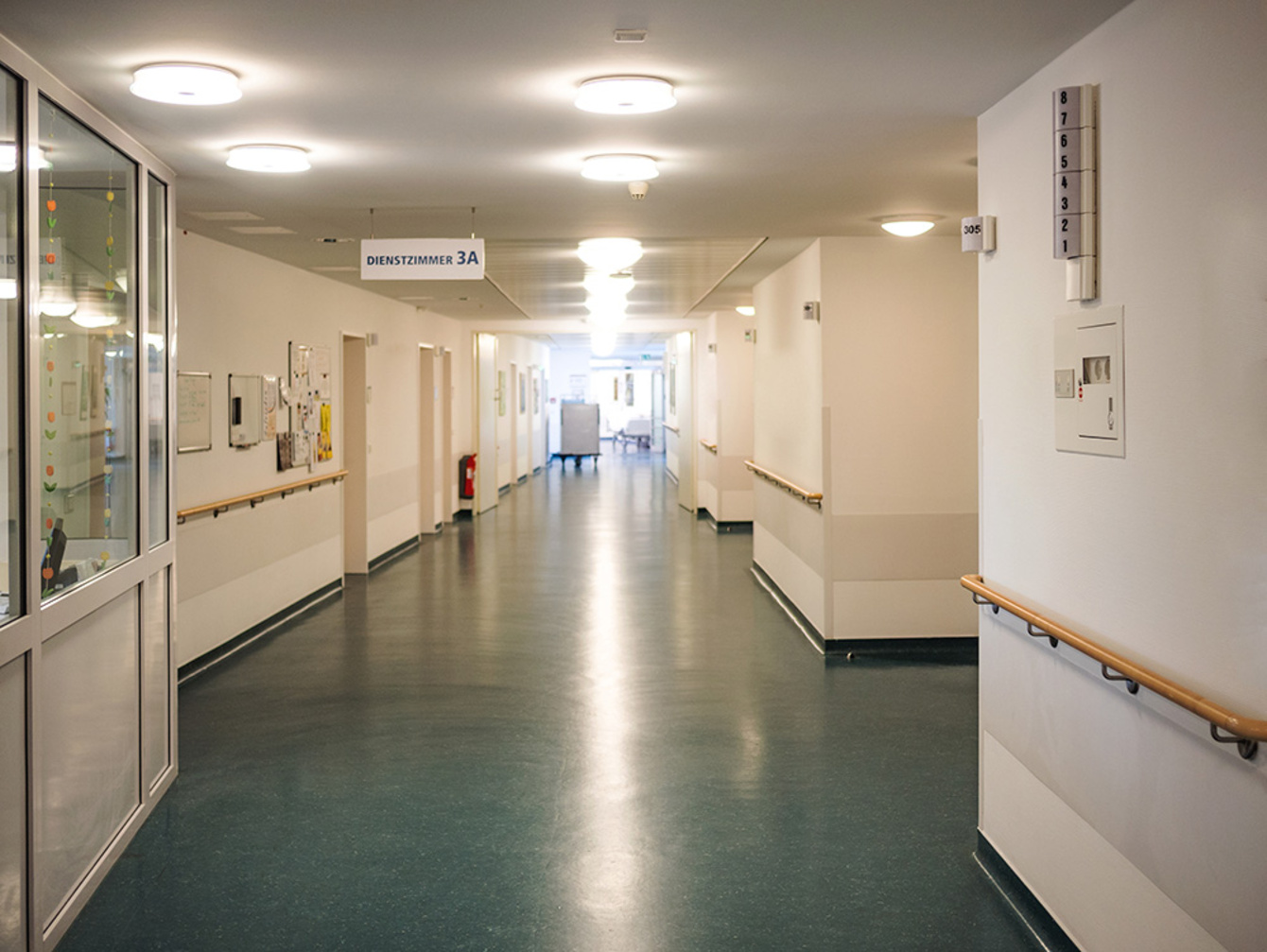 Feststell&shy;anlagen bei Wladislaw Testfirma in Test-Stadt